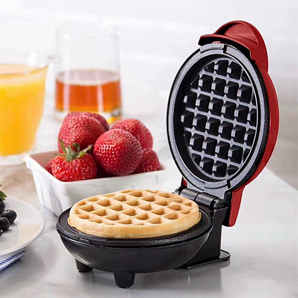 Compact Breakfast Maker: Mini Waffle, Pancake, Cake, and Sandwich Machine EU Plug красный