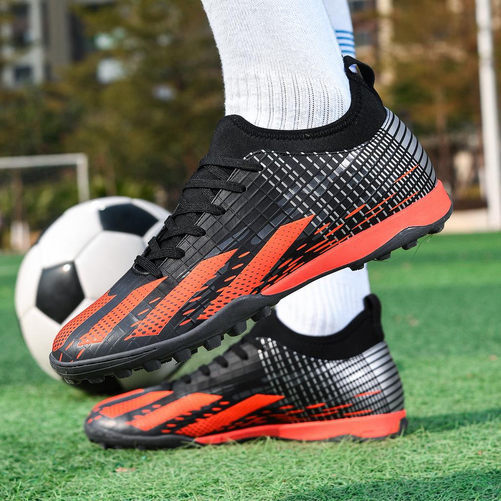 Hot-selling Men Soccer Shoes Sport Anti-slip Man Fast Football Sneakers Lightweight Men's Turf Shoes Futsal chuteiras de campo