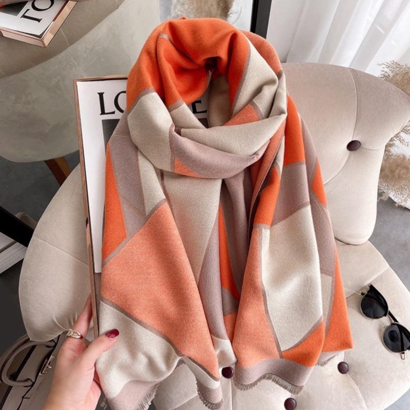 400g Retro Ethnic Bluebird Scarf: Women's Winter Warm Neck Warmer, High-End Imitation Cashmere Shawl.