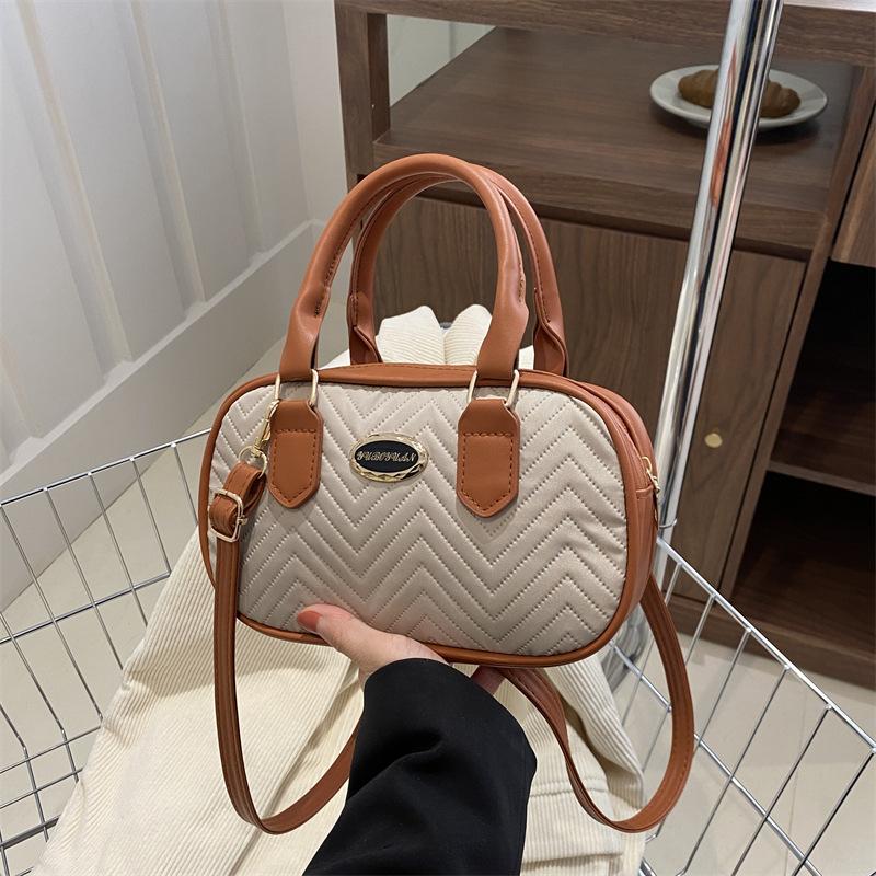 Fashion Simple Style Fashion Handbag Foreign Style Shoulder Bag Niche Versatile Messenger Bag Tide