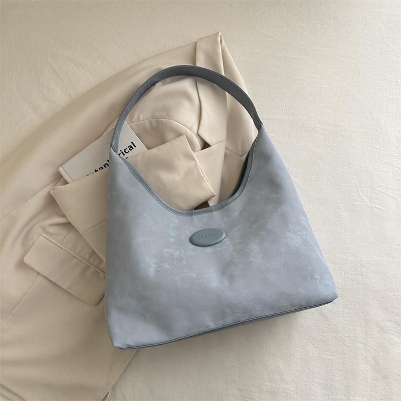 

Stylish And Minimalist Spring Tote Bag With Large Capacity For Trendy Casual Looks синій