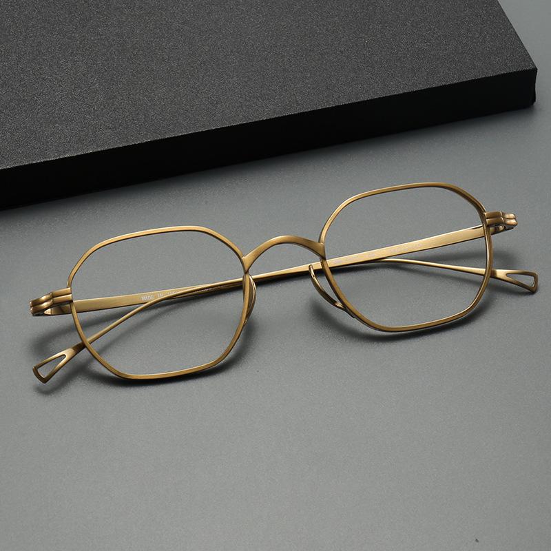 Retro Pure Titanium Unisex Myopia Glasses Frame - High Prescription, Small Square Polygon Frame