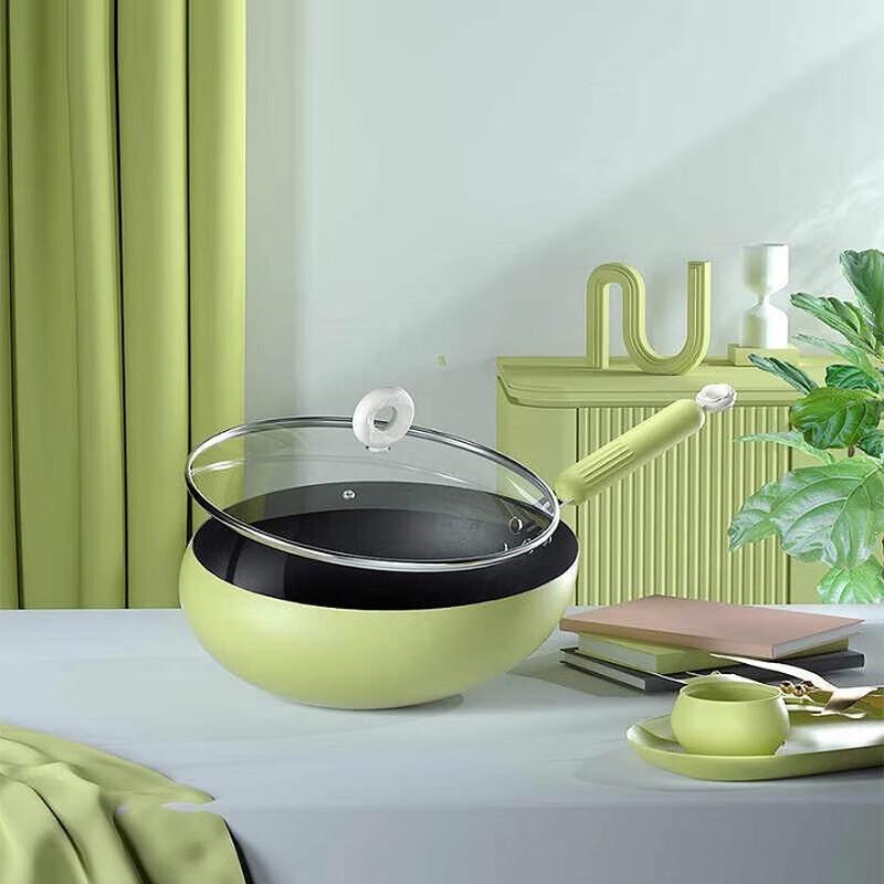 Urban Mrs. Xiaoyi Non-stick Swivel Stir-fry Wok
