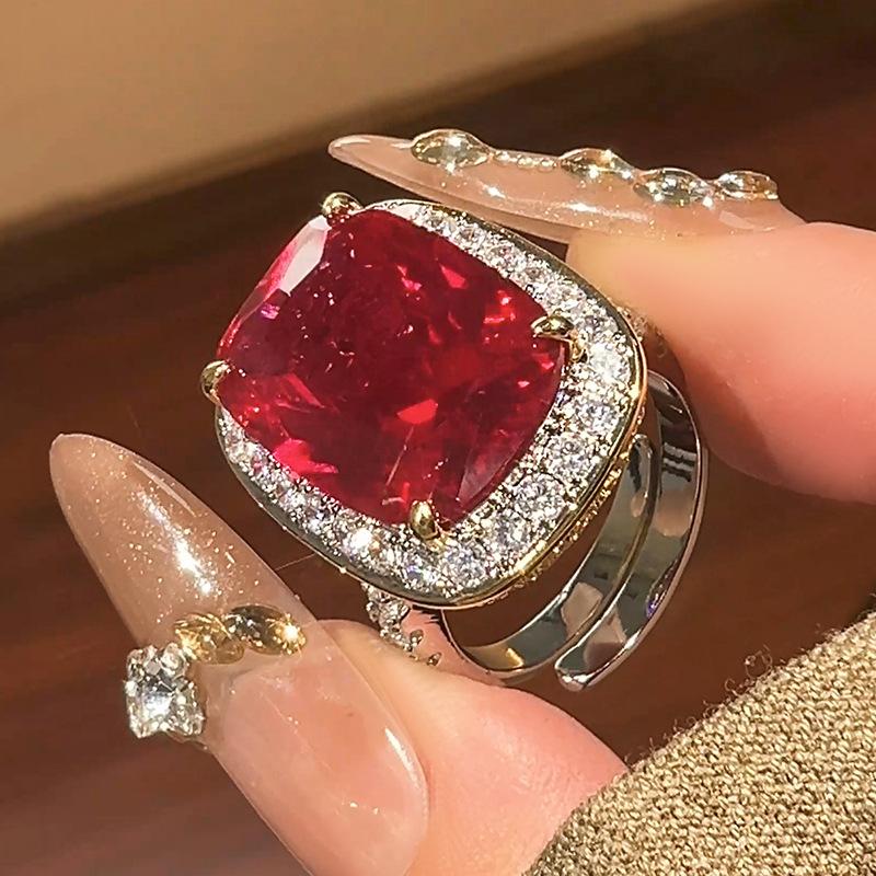Huamei Šperky Prsten Simulace Červený Korund Smaragd Zirkon Dámský Vysoká Kvalita Lehký Luxus Retro