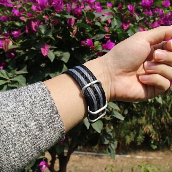 20/22mm Adjustable Military Thickened Nylon Replacement Watch Strap Wristband