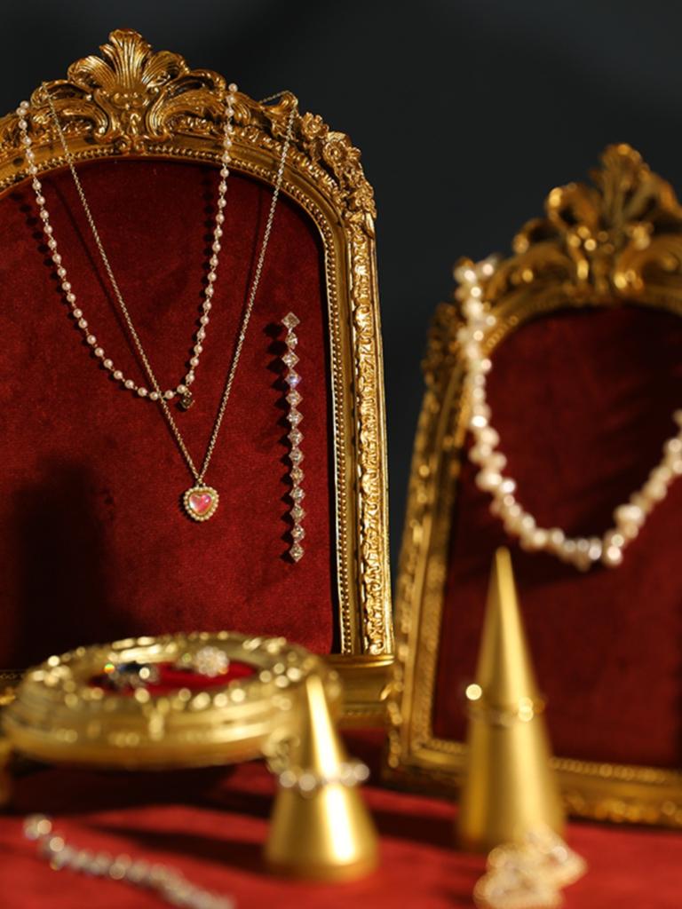 Retro Picture Frame Shape Jewelry Display Stand Earrings Necklace Organizer Rack Jewelry Counter Showcase Props
