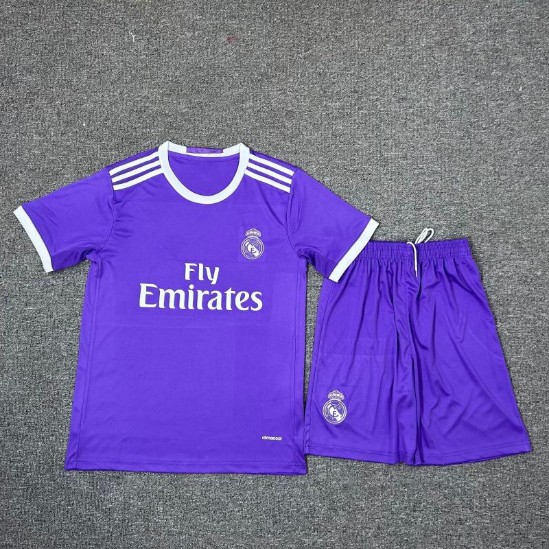 Liels un mazs retro Taizemes futbola