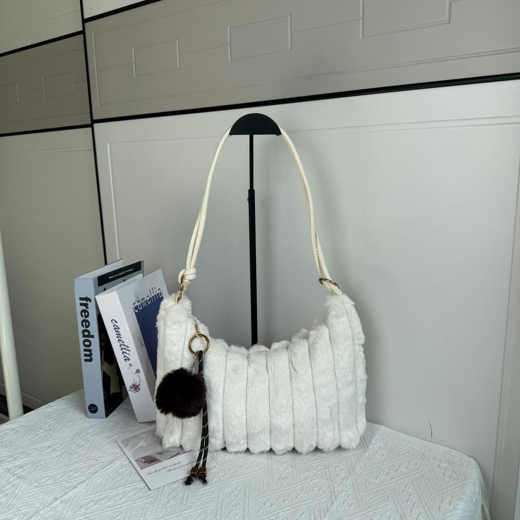 Plush Furry Tote: Trendy Autumn/Winter Versatile Single Shoulder Handbag for Women
