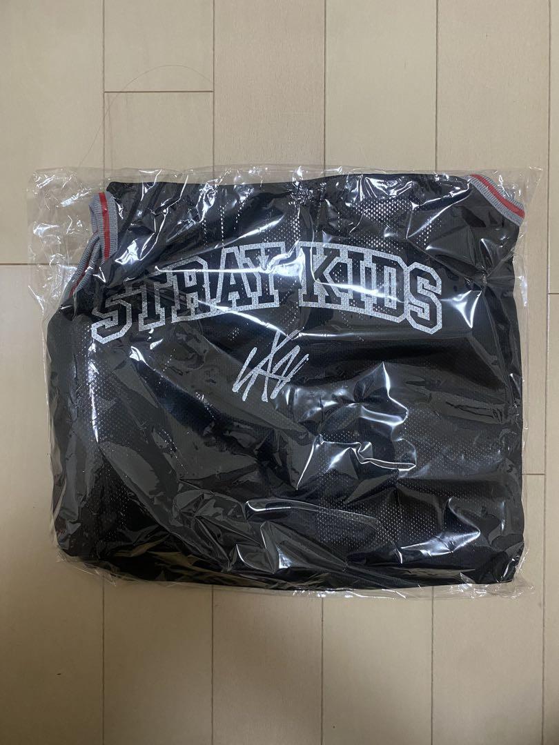 

[Б/У] Снижение цен на улучшенный мерч Stray Kids Ecopa (5/17)