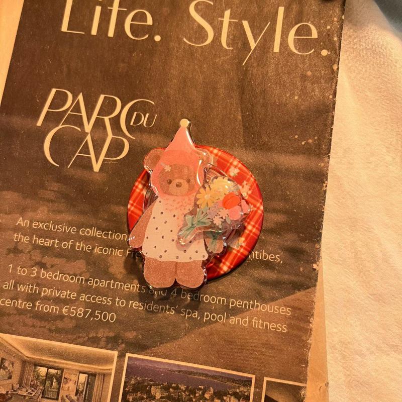 

Cute Diamond Patchwork Plaid Bear Protective Case for iPhone 17/16 Pro Max/15 (Female) 17 Pro