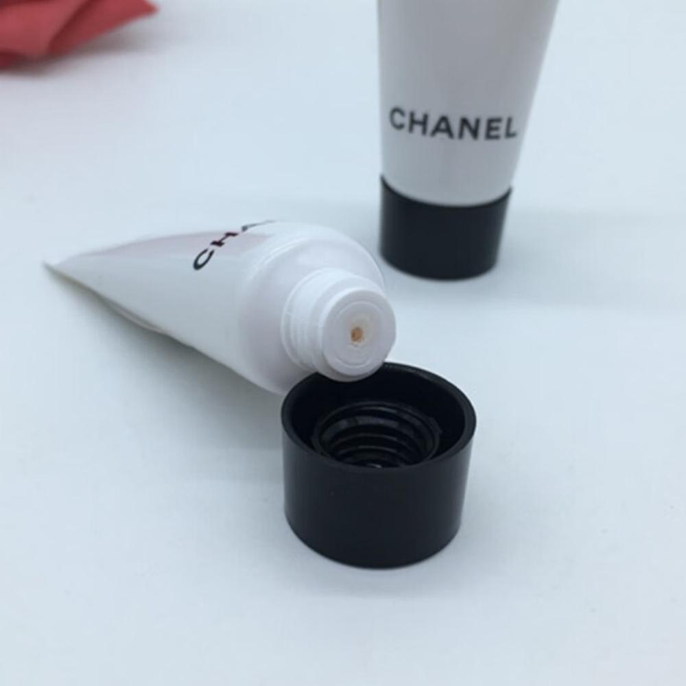 Chanel Le Lift Sérum 5ml Mini Velikost Vyhlazující Zpevňující Anti-Aging Sérum na Obličej