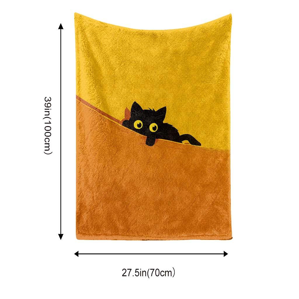 A cat with a yellow background Flannel printed blanket suitable for all seasons suitable for living room office sofa and travel