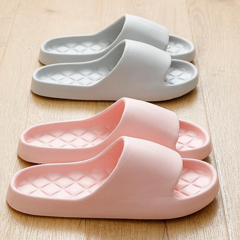 Home slippers women's summer hotel bathroom men's indoor cool slippers casual bath couple household flip flops