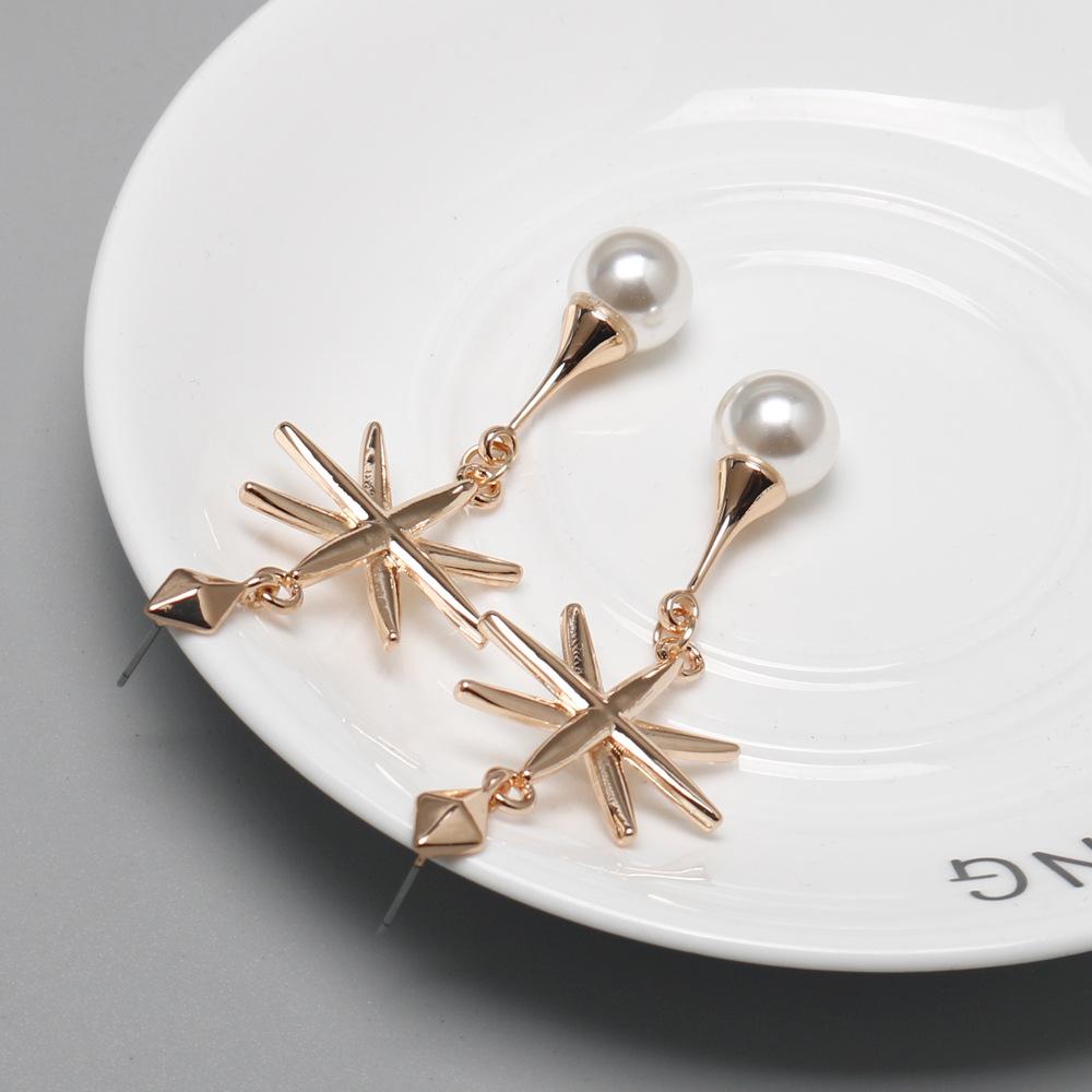 

Retro Earrings For Women Fashionable, Versatile, Sophisticated And Stylish Stud Earrings For Women One Size золотий