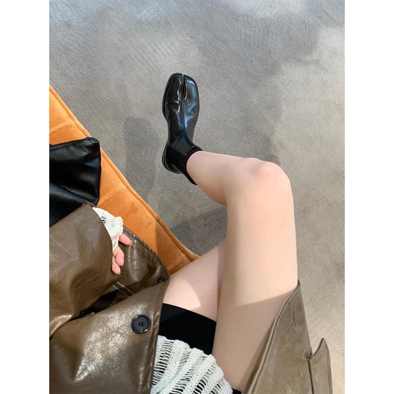 Cowhide version~ niche medium tube elastic toe Chelsea boots women's British style retro split-toe short boots pig's trotter boots