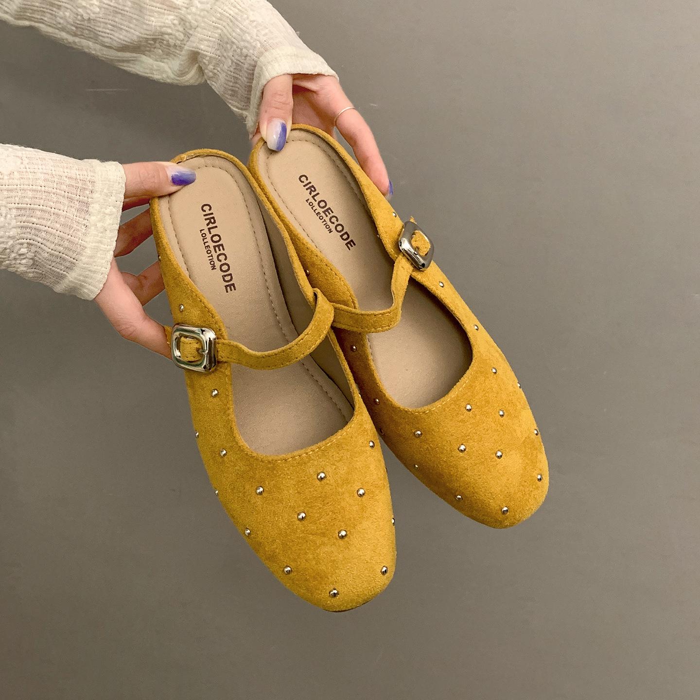 

Popular white retro flat bottom inner heightening Baotou drag women 2025 new summer wear with skirt French sandals 40 жёлтый