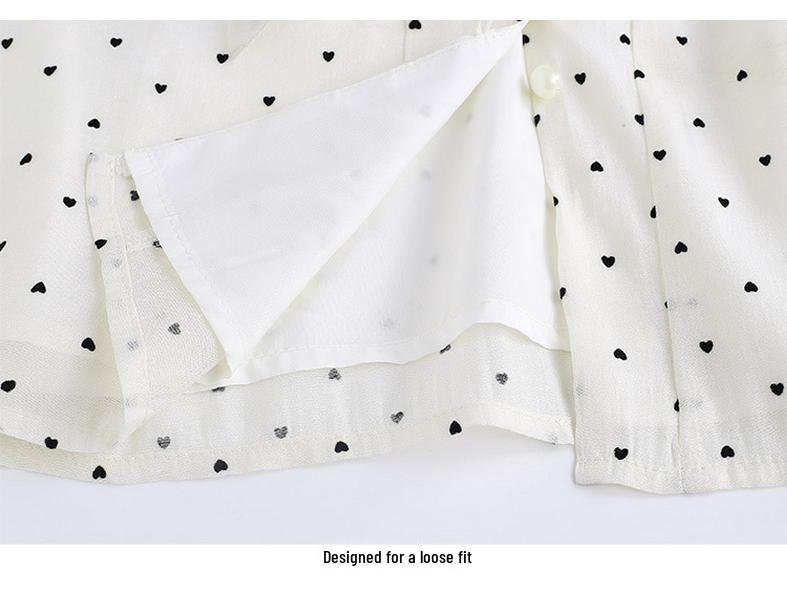 Hemd mit Rüschenherzspitze im französischen Stil und langen Ärmeln mit Perlenknöpfen