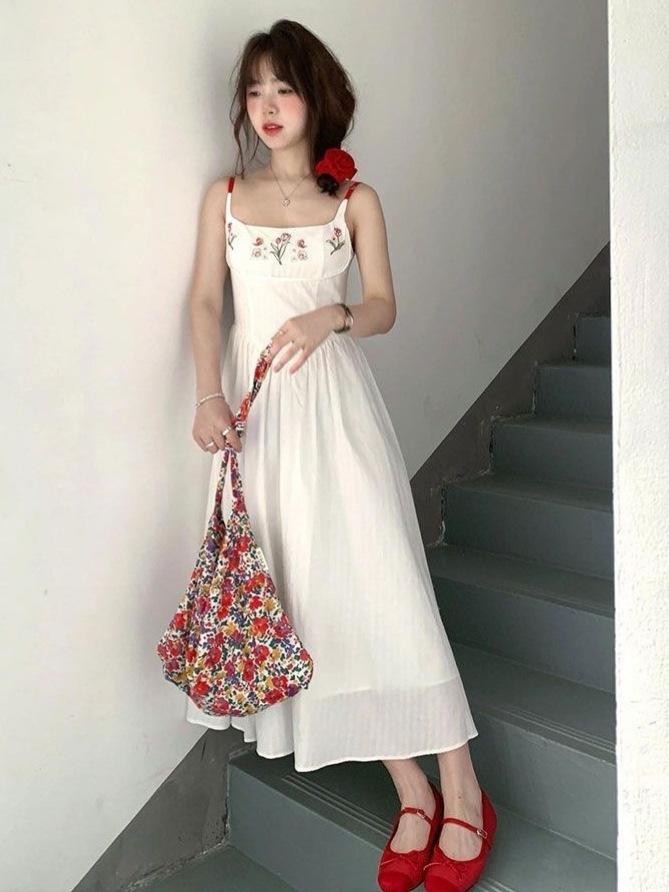 Women's White V-Neck Floral Short-Sleeve Long Dress - Spring/Summer 2026 Beach Vacation Style