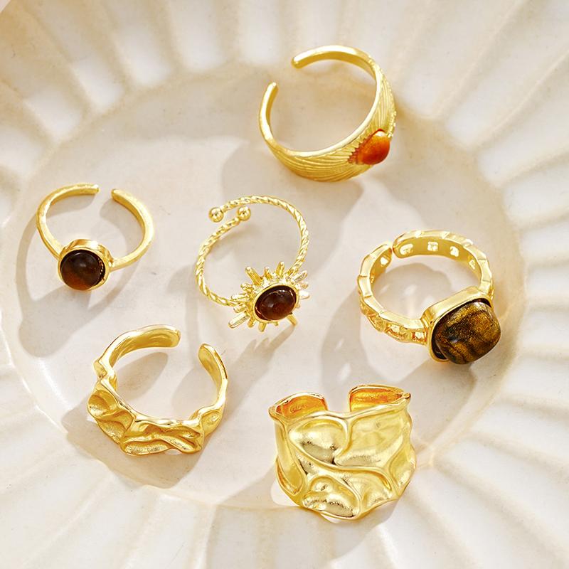 Brown Stone Irregular Opening Rings Set for Women Gold Wrinkled Lines Finger Rings Personality Wear Jewelry