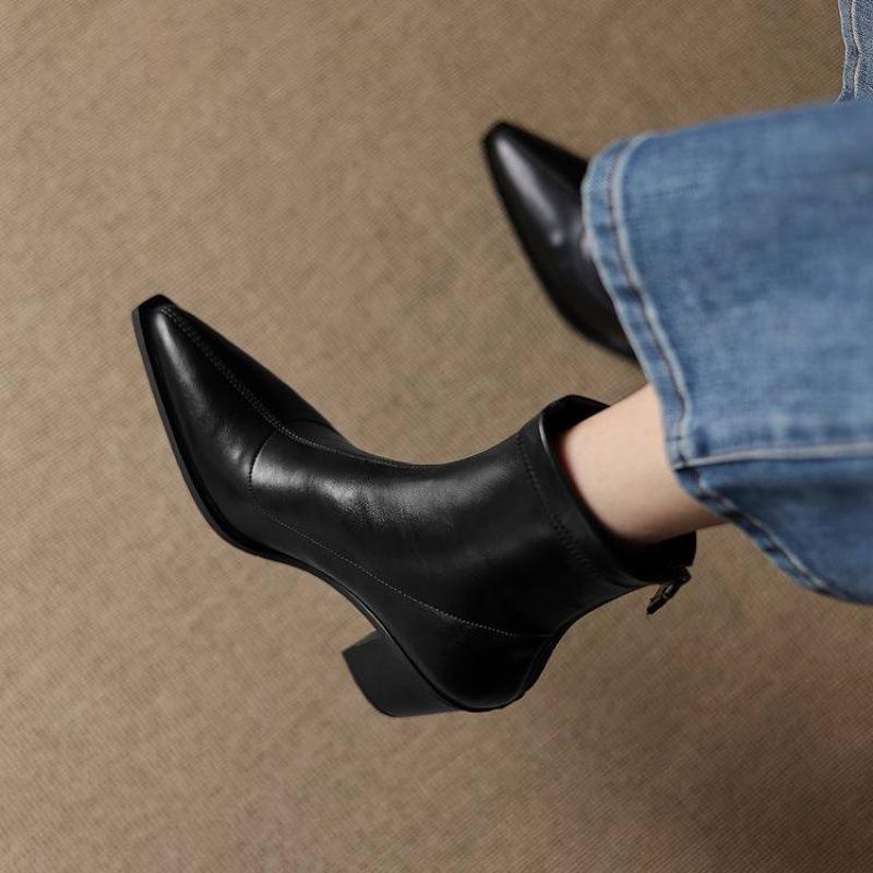 New Women's High-heeled Leather Boots Solid Color Rear Zipper Fashion Boots Autumn and Winter Leather Square Heel Comfortable Large Size Women's Boots