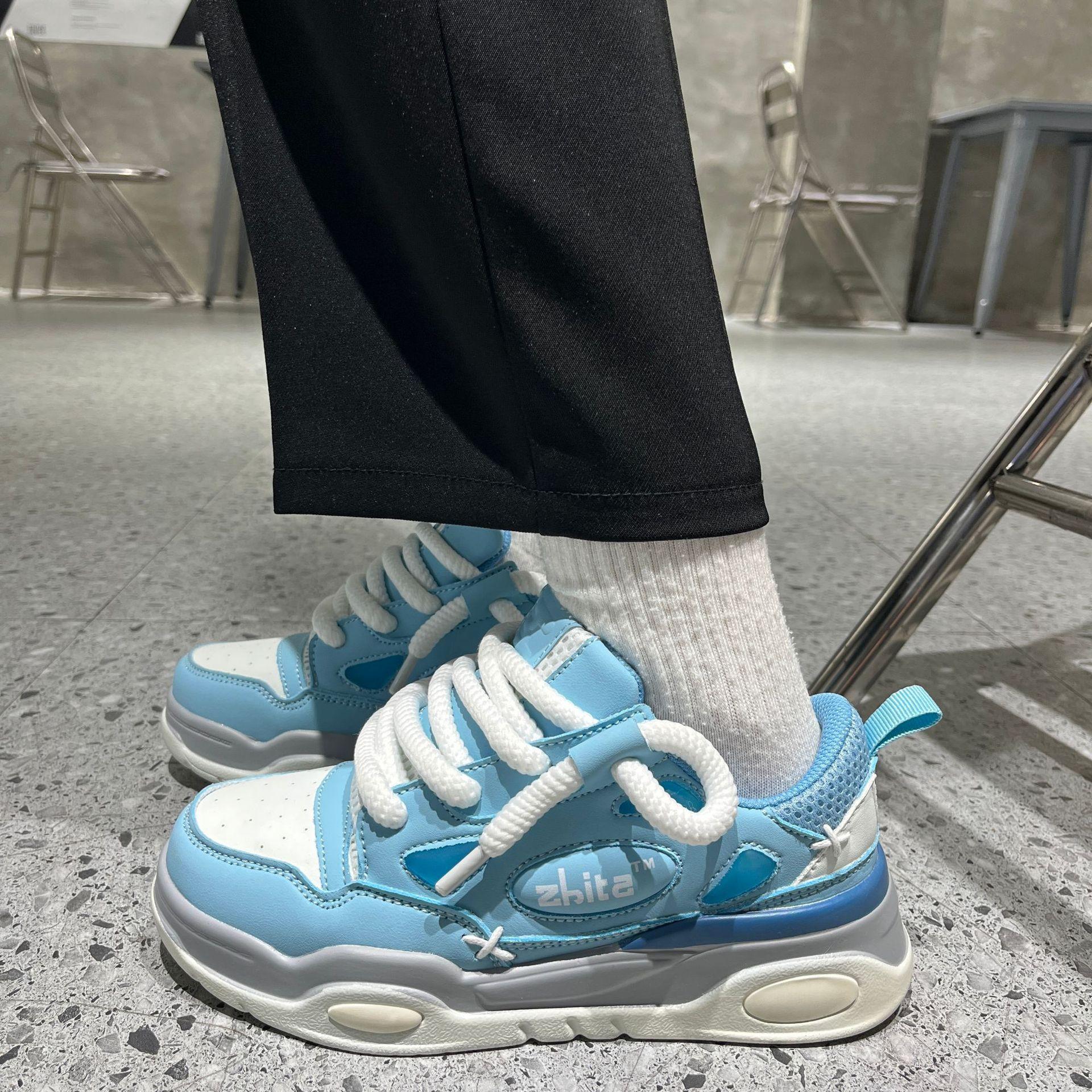 

Обувь. Новые женские повседневные кроссовки на толстой подошве. Женская обувь большого размера.