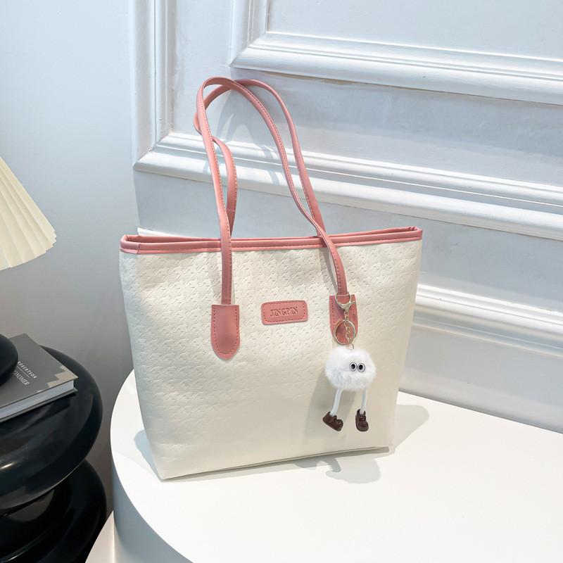 Trendy Medium-sized Pu Tote Bag For College Students With Comfortable Shoulder Strap