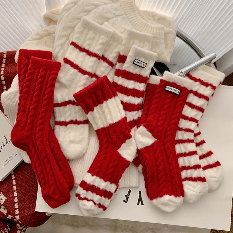 Women's Striped Red Mid-Calf Socks: Thick Warm Mink Velvet for Autumn & Winter