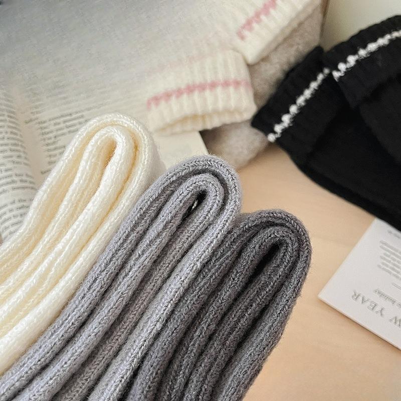 Women's Autumn and Winter Warm Socks, Thickened Plush Sleep Winter Long Socks, Pile Socks, Contrasting Colors