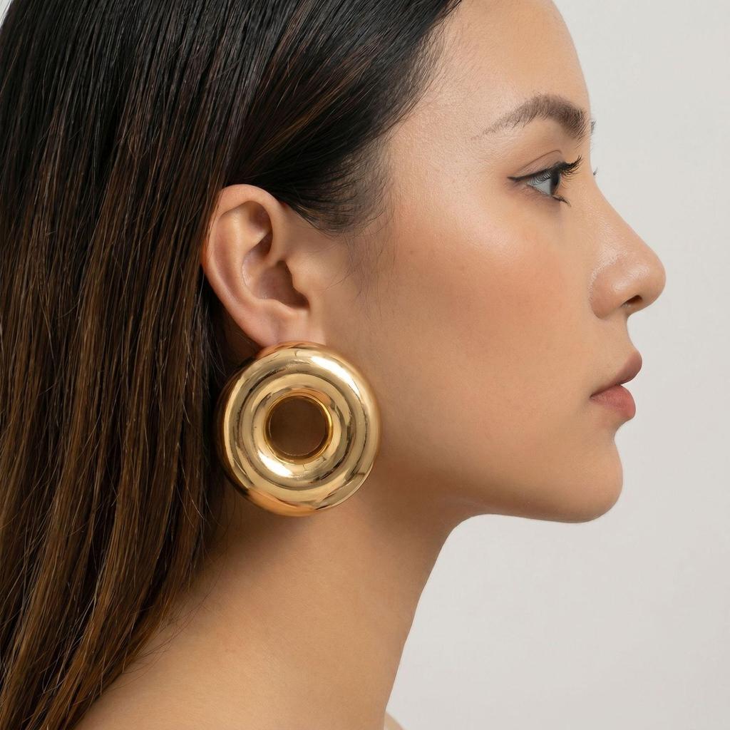 European & American Stylish Irregular Flower Stud Earrings for Women's Elegant Personality