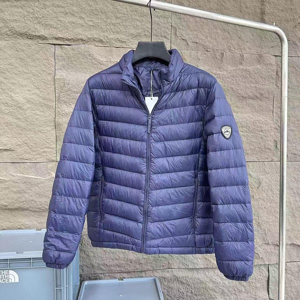 

Men s Lightweight Waterproof Down Jacket - 90% Fluffy White Duck Down, Trendy for Autumn & Winter Outdoor Sports M 90-120 lbs