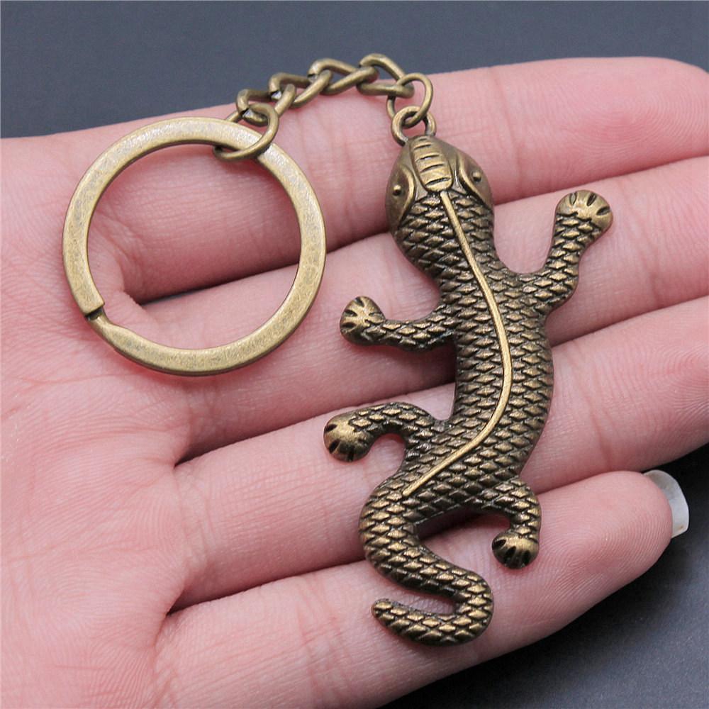 Halloween Spider Bat Spooky Keychain for Couples New Arrival Vintage Graduation Gift Simple Key Organizer