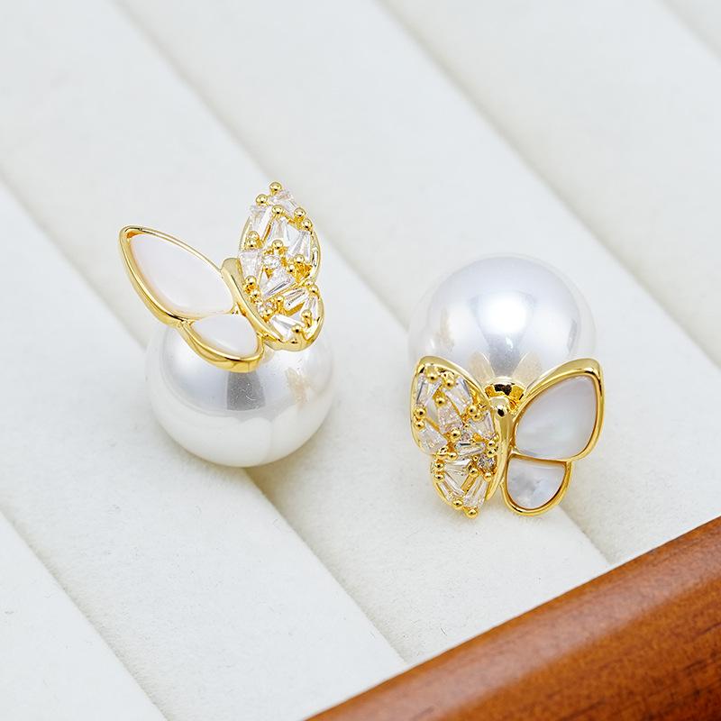 Internet Celebrity Explosion 2024 Butterfly Pearl Stud Earrings Light Luxury High-End Earrings Unique Temperament Earrings Women Wholesale