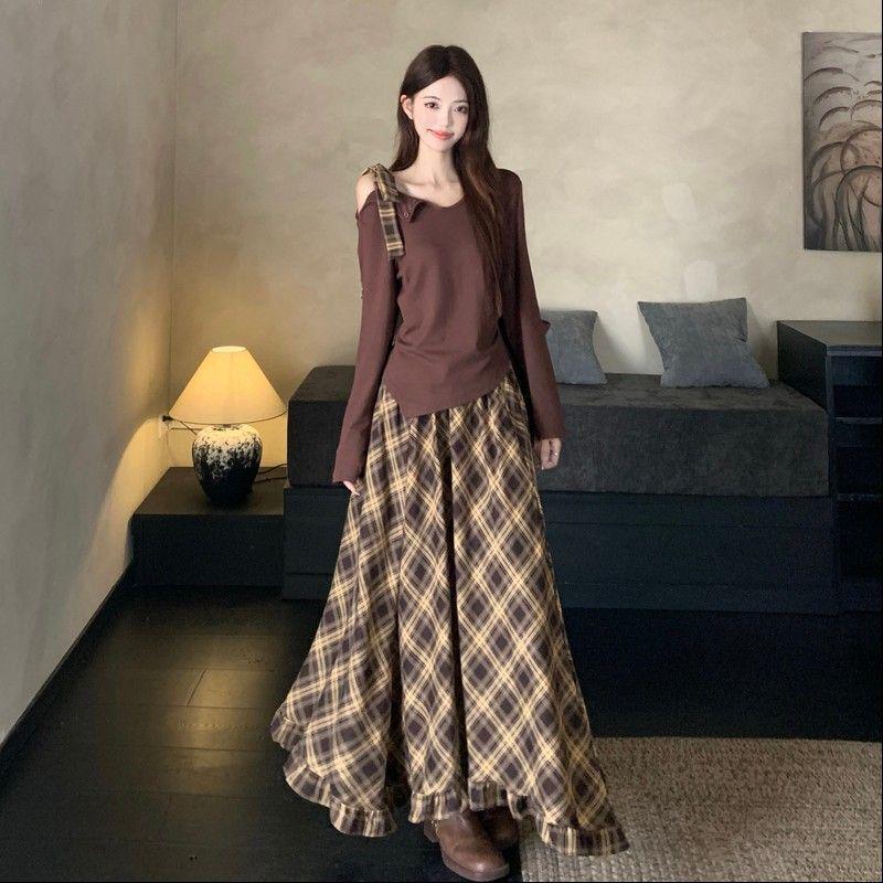 2026 Spring Fashion Women's Long Sleeve T-shirt & High Waist Plaid Skirt Set