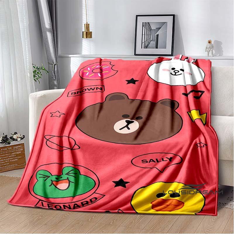 

The BROWN & FRIENDS blanket is crafted from flannel material, offering a fluffy, soft, warm, and comfortable feel. Suitable 75x90cm