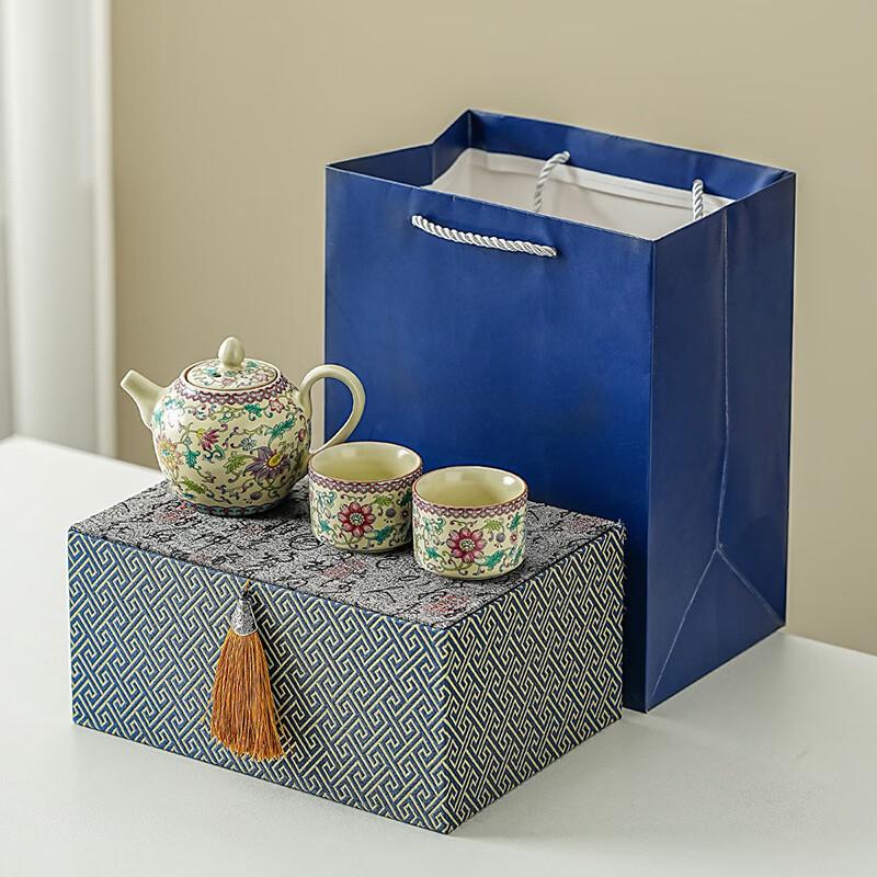 

Подарочный набор: чайник с цветочным узором и 2 чашки, печь Жу