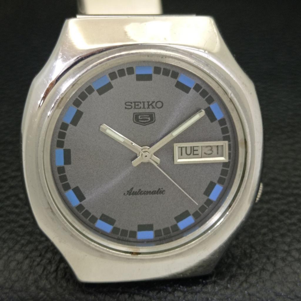 GENUINE VINTAGE SEIKO 5 AUTOMATIC JAPAN MENS GREY COLOR DIAL WATCH A500077-2 R151a-a500077