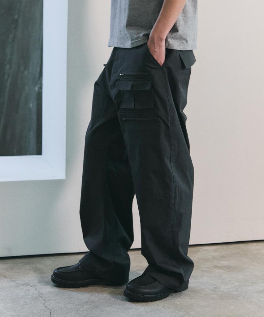 Beullusseonpeullawo Over Pocket Semi-Wide Cargo Pants [Charcoal]