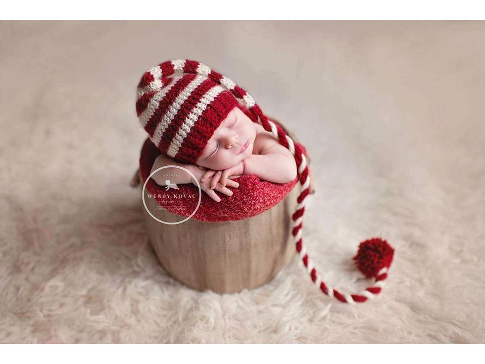 Winter Baby Long Tail Pom Pom Hat - Photography & Christmas Props for Children