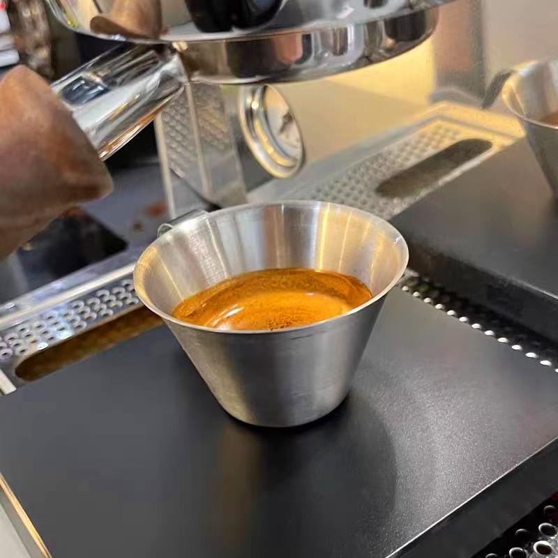304 Edelstahl 100ML Krug Kaffeetasse Espresso Messbecher mit Griff Für Barista Werkzeuge Café Maschine Milchkännchen