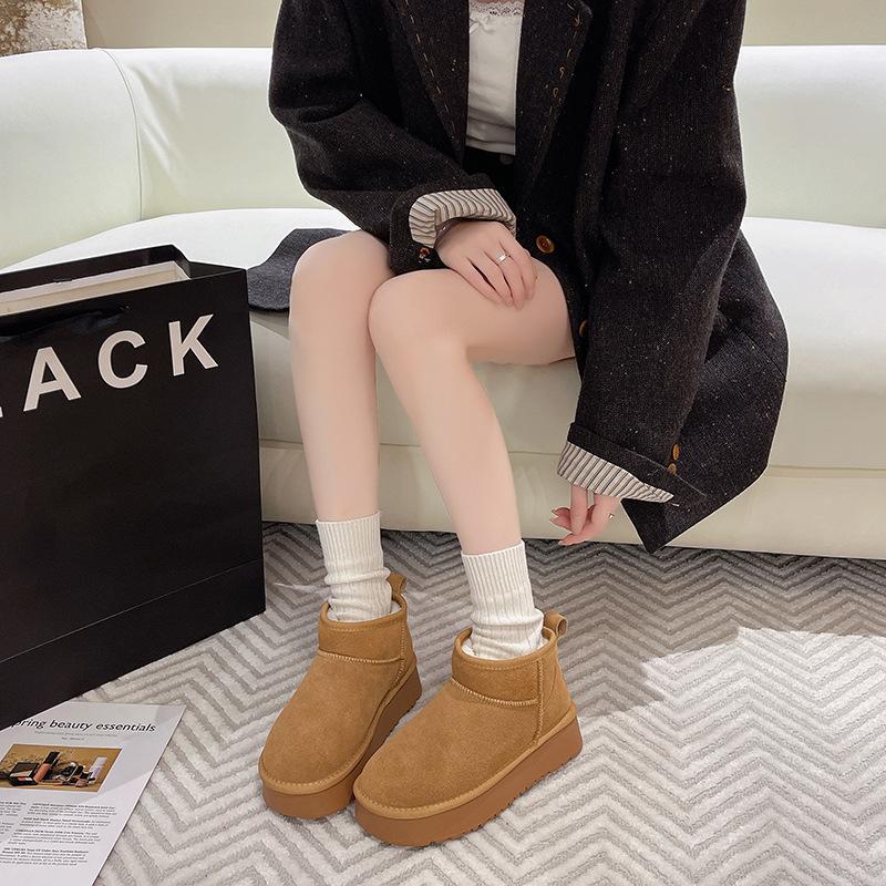 Women's thick bottom short tube fashion winter lightweight warm anti cold snow boots non-slip casual sneakers cotton boots