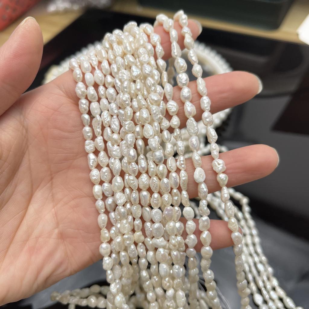 1String, White Natural Freshwater Pearls, Kexu Pearl Beads for Jewelry Making DIY Necklaces, Bracelets Crafts (Beads 4-5mm, Length 36cm)
