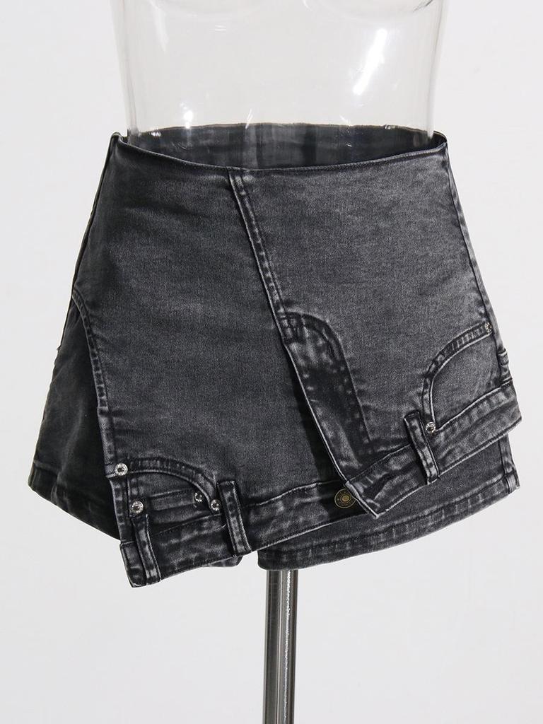 Street Style Denim Skort 2026: Irregular Waist, High-Waisted Wash, Faux Two-Piece Shorts