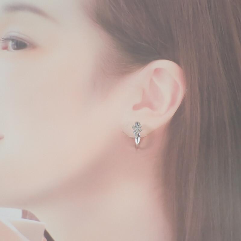 No Brand  Pierce Women