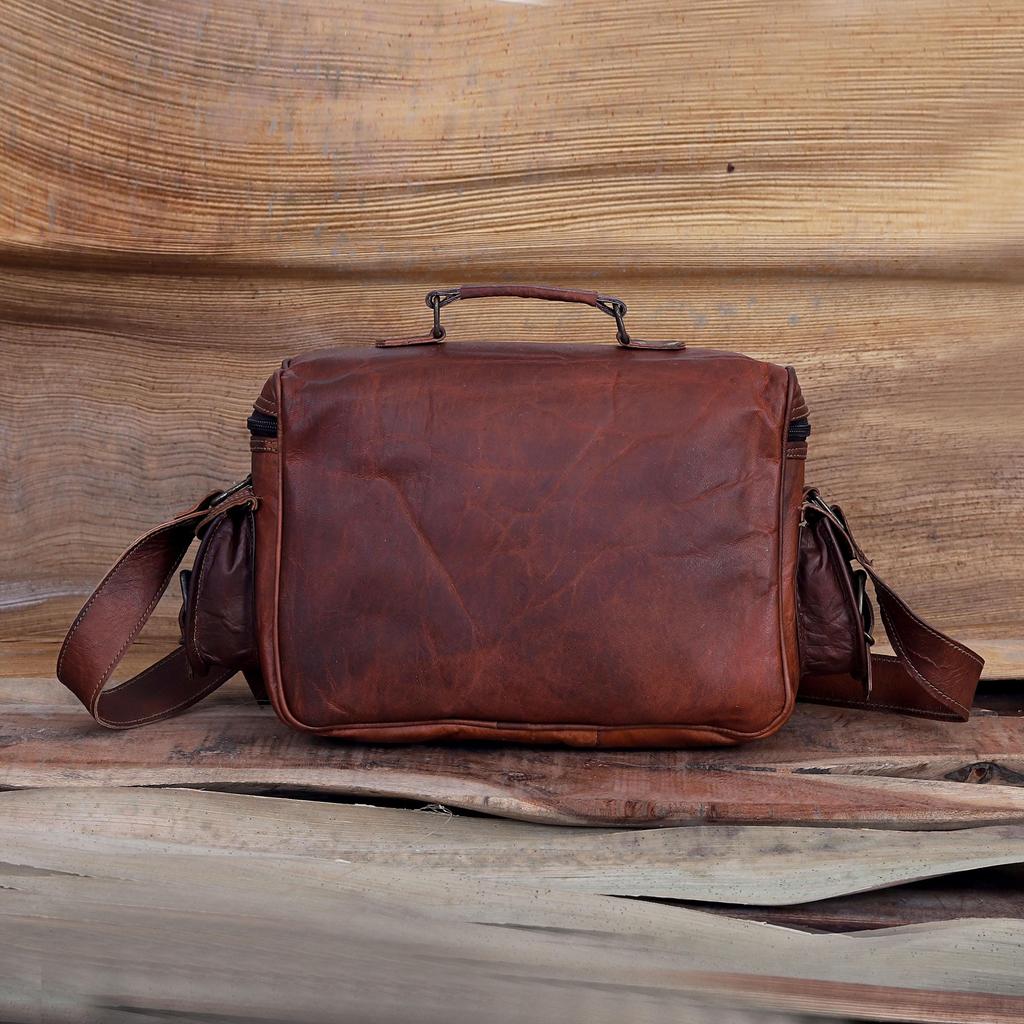 Personalized Leather Camera Bag: Vintage Style Crossbody Travel Bag