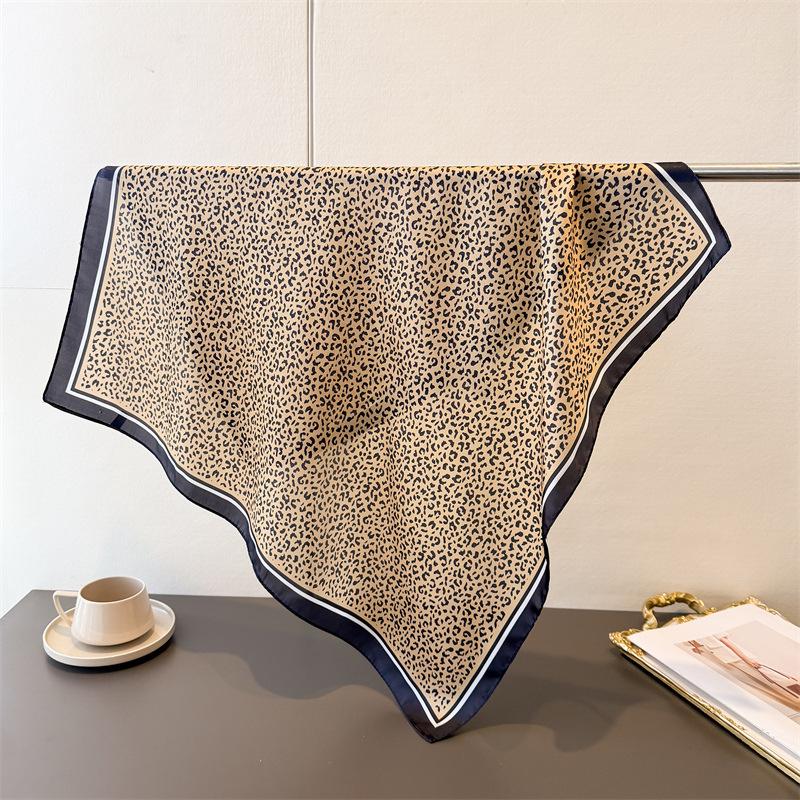 2026 New Fashionable Bandanas 70*70cm Temperament Square Scarves Women Spring/Summer Soft Satin Leopard Print Scarf