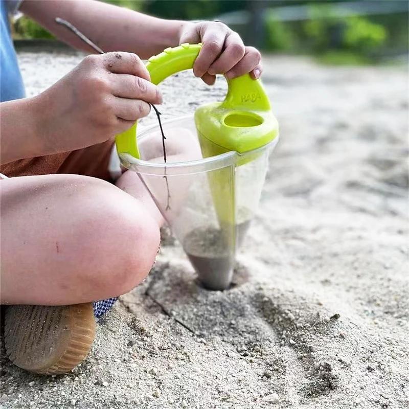 Children Beach Wash Sand Overflow Funnel Outdoor Family Sand Hopper Creative Beach Pile Sand Spills Out Of A Hand-Held Funnel