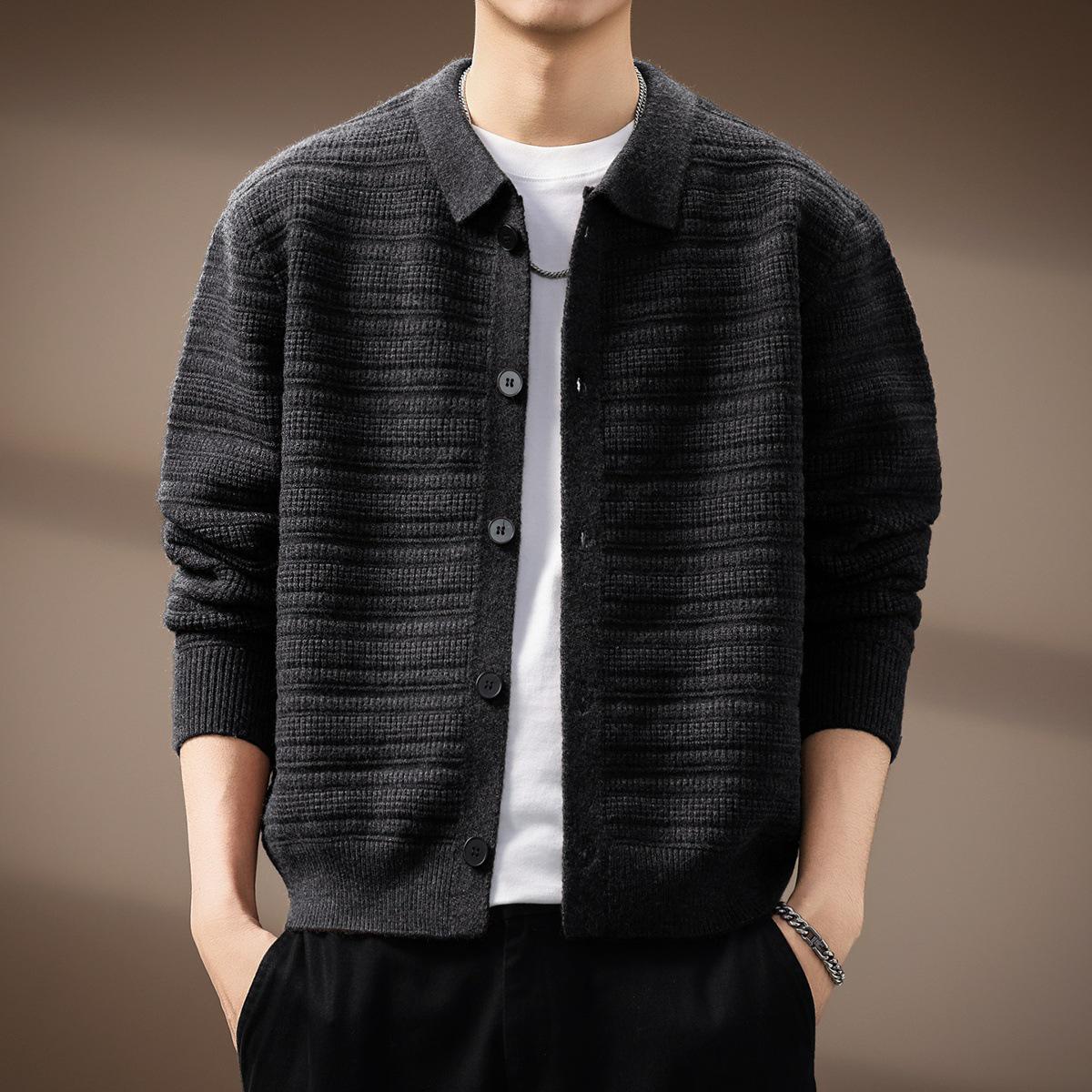 

2025 Men s High-End Casual Lapel Cardigan: Autumn/Winter Loose Knitwear L (120-140 jin)