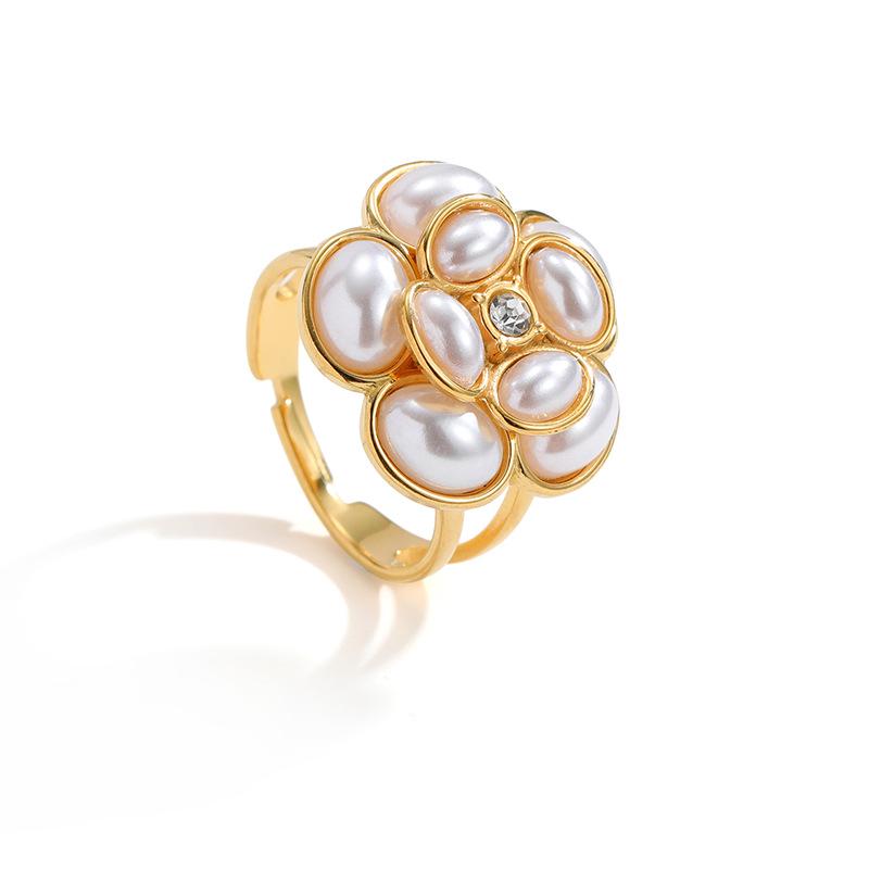 18K Gold Pearl Flower Jewelry Set - French Design Luxury Ornaments