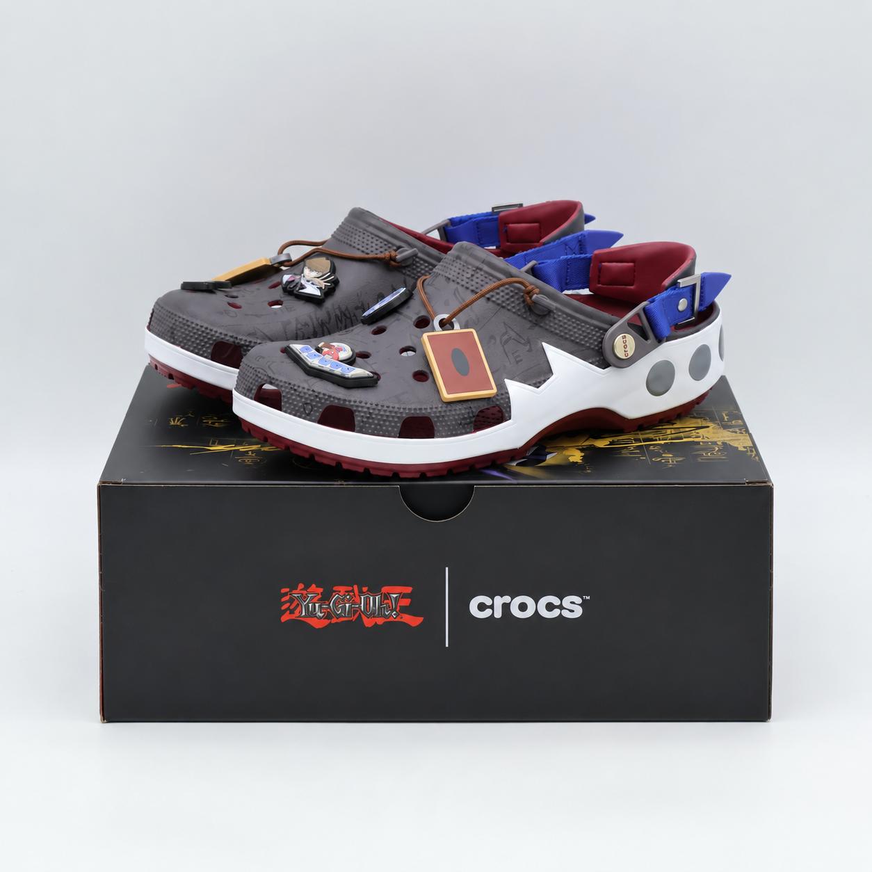 213590-90H Yu-Gi-Oh! x Crocs Classic Clog
