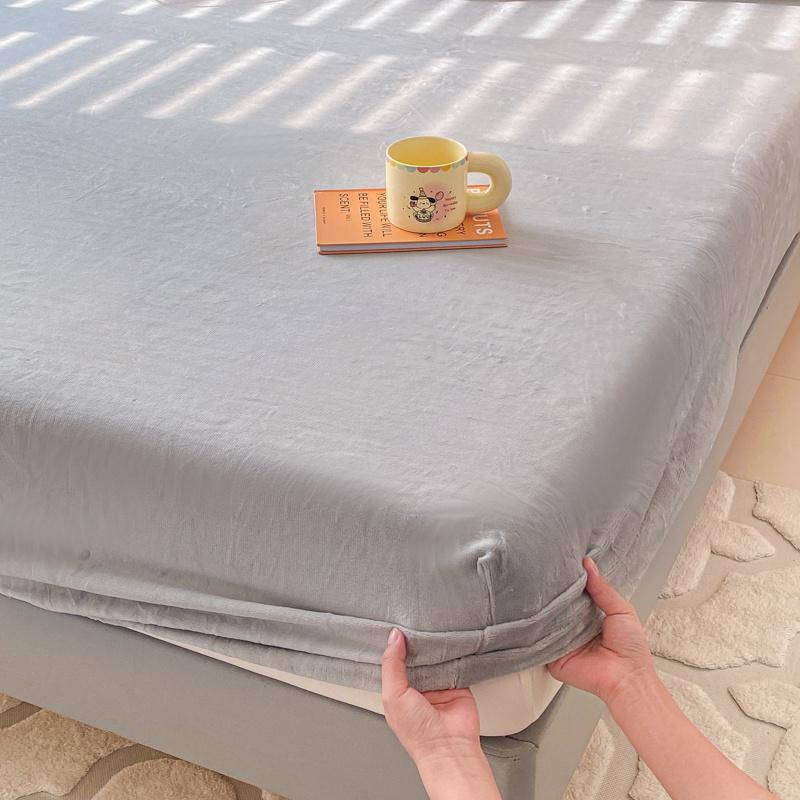 1pc Plaid Style Bedsheet Velvet Bed Cover Home Fitted Sheet Elastic Mattress Protector Winter Bed Linen sabanas (No Pillowcase)